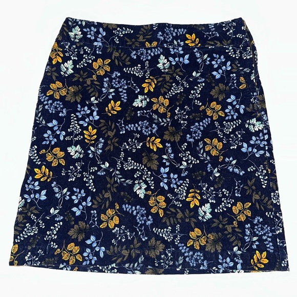 Talbots Dresses & Skirts - Talbots Women’s Navy Blue Corduroy Pencil Skirt Size 8 Floral Leaf Print Stretch